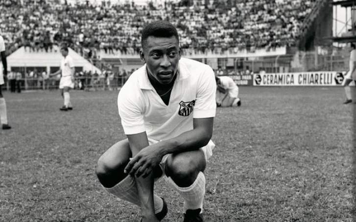 PELÉ 80 ANOS: Rei do Futebol bateu de frente com militares e enfrentou racismo