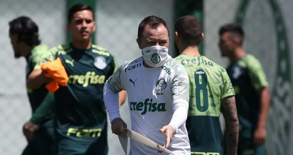 Problemas para Andrey Lopes. (Foto: Cesar Greco / Ag. Palmeiras)