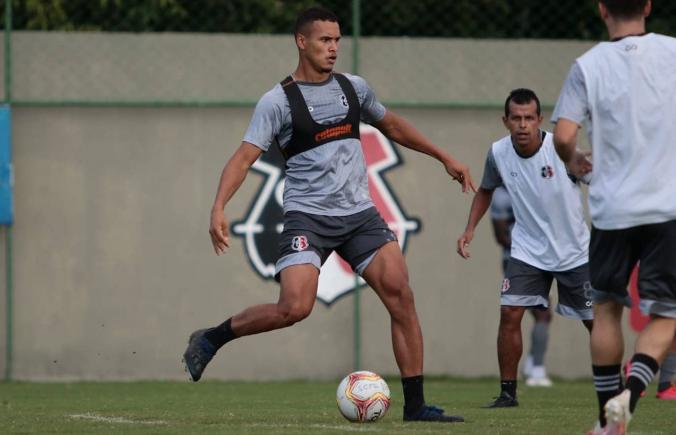 Santa Cruz-PE x Botafogo-PB – Cobra Coral prepara mudanças para encarar o Belo