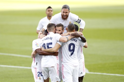 ESPANHOL: Real Madrid decide no 2º tempo, vence o Barcelona no Camp Nou e se reabilita