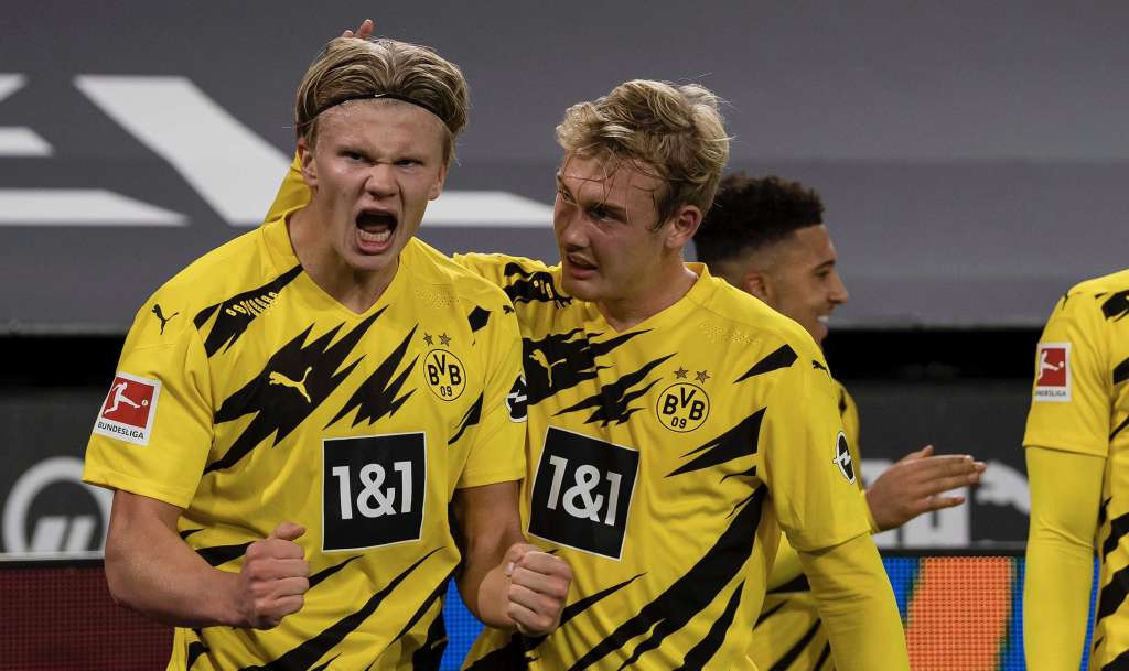  Haaland marca, Dortmund acorda no 2° tempo e supera o Schalke