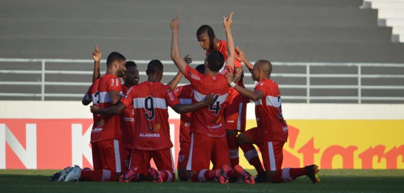 Pablo Dyego deixou o seu no Rei Pelé. (Foto: Maxwell Oliveira/CRB)