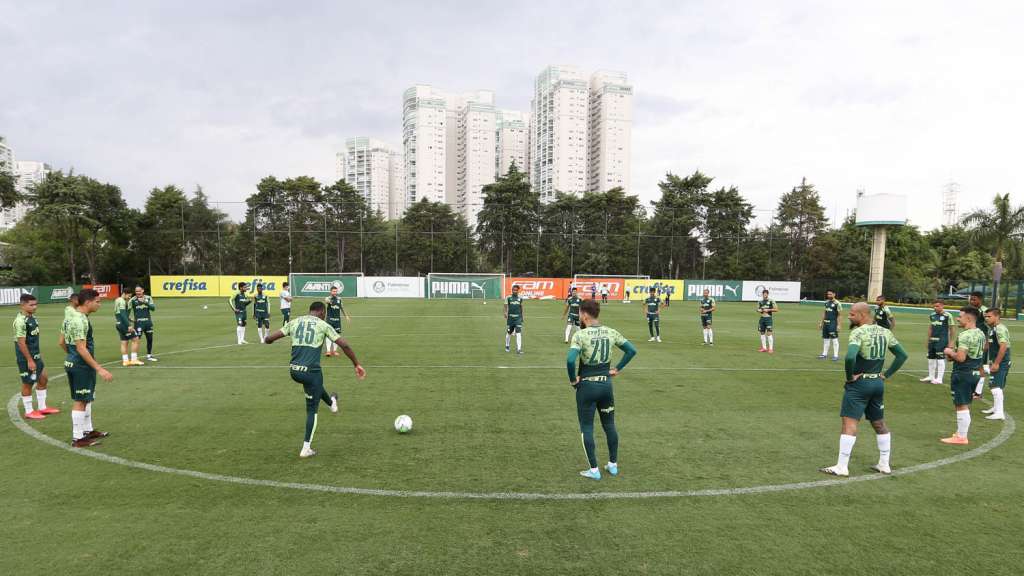 Palmeiras vai jogar com 3 atacantes e terá novidades em Goiânia