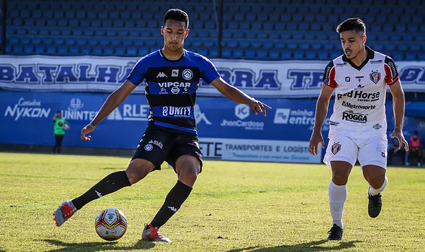 Joinville vence Tubarão com gol no fim Joinville vence Tubarão com gol no fim