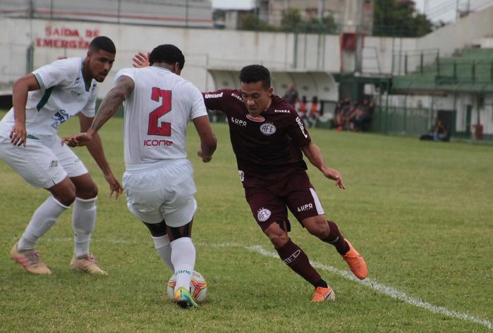 Cabofriense bate a Ferroviária Cabofriense bate a Ferroviária