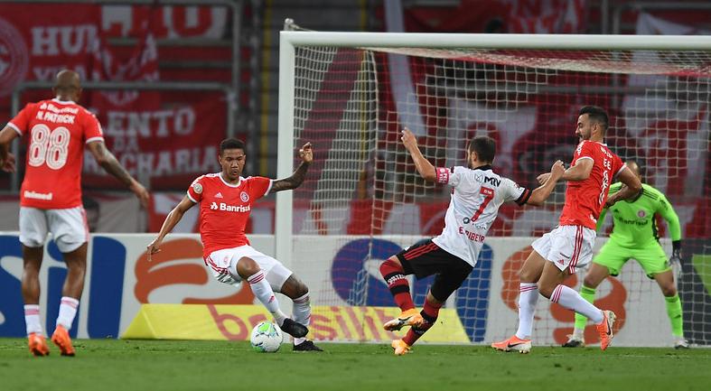 BRASILEIRÃO: Inter empata com Fla, segue líder, mas deixa gosto amargo