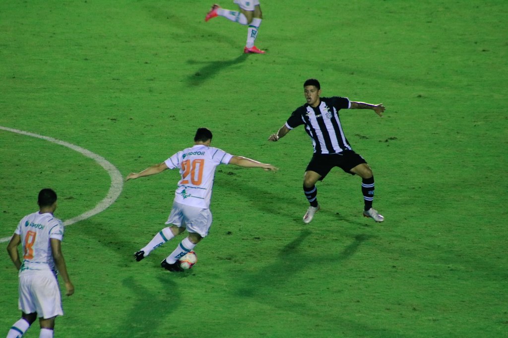 Figueirense 1 x 1 Juventude – Ju leva empate no fim, mas mesmo assim entra no G4