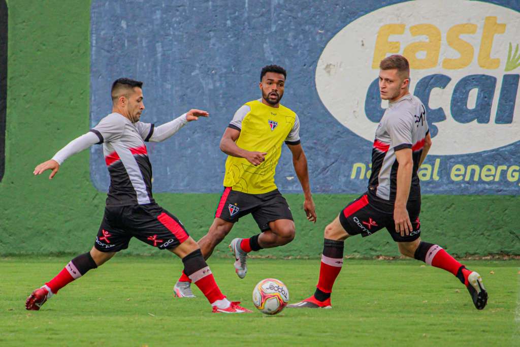 Já em Goiânia, o Ferroviário encerrou a sua preparação neste domingo