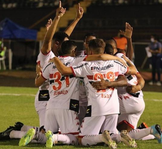 Alívio tricolor no Santa Cruz. (Foto: Divulgação)