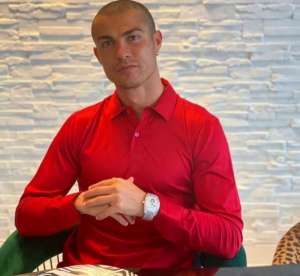 Ministro da Itália critica Cristiano Ronaldo em caso de Covid: 