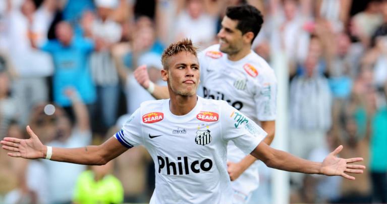 Neymar alucina torcedores do Santos: “Saudade da Vila Belmiro”