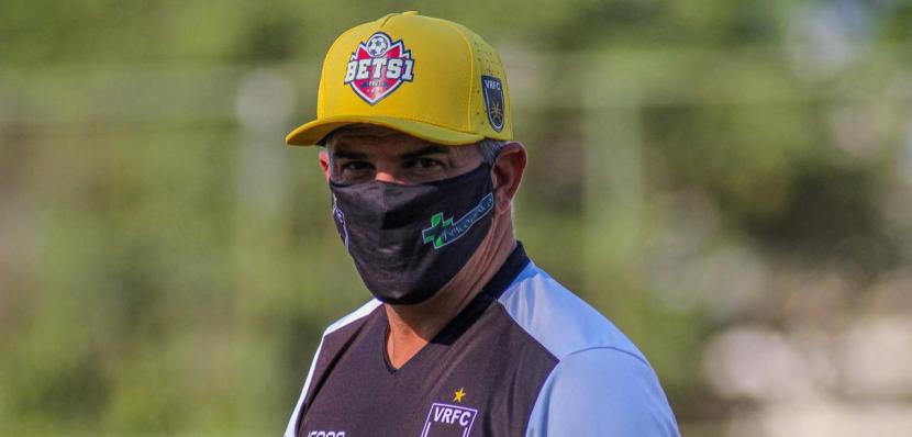 Em queda livre no Grupo B, clube da Série C confirma troca de treinador