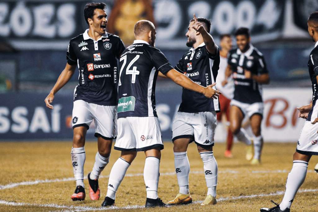 Comandado por Paulo Bonamigo, o Remo fez 5 a 0 no Imperatriz-MA