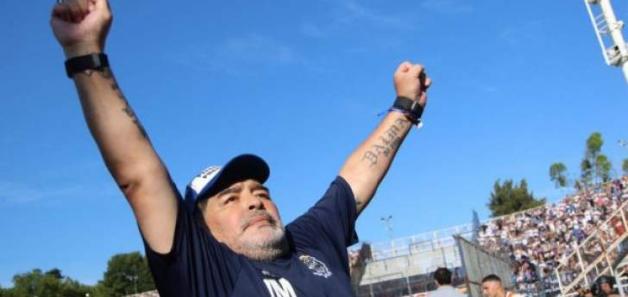 Ídolo argentino, Maradona revela que quase trocou Napoli por Olympique de Marseille