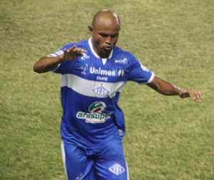 Jogador de lanterna da Série D pede demissão por atrito com colega de clube