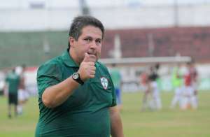 Multicampeão, técnico quebra recordes e vai fazendo história na Portuguesa