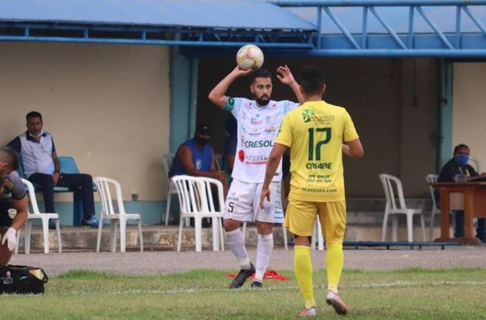 Nick está fora da Série D por ofensas à assistente