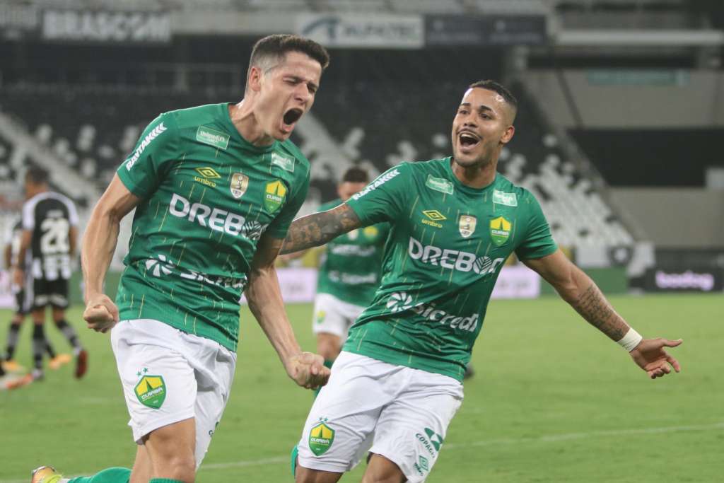 Cuiabá vence o Botafogo