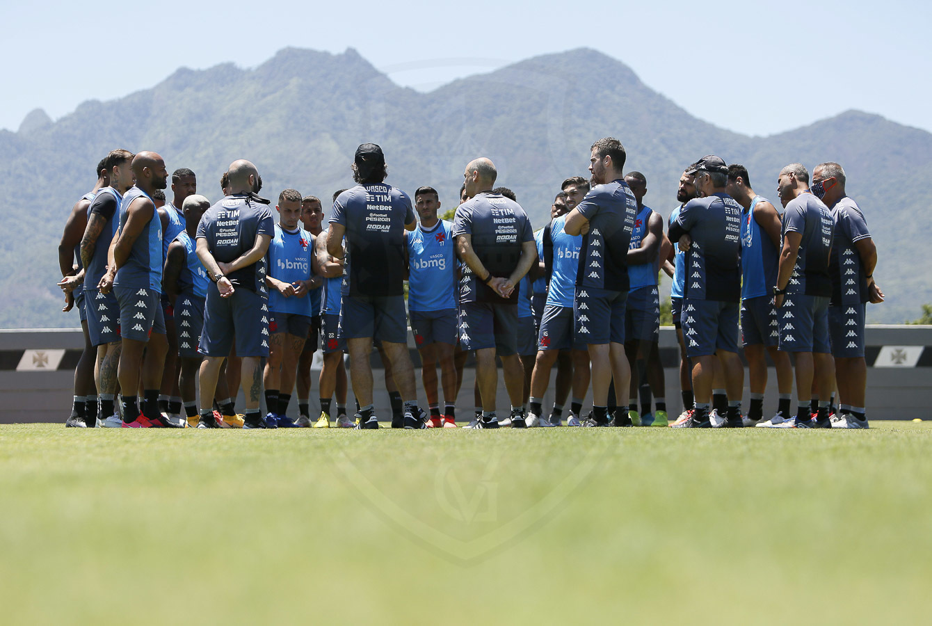 Sá Pinto remodela Vasco para reencontrar vitórias e abrir vantagem sobre Caracas