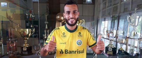 Formado no Grêmio, meio-campista troca Brasil de Pelotas por clube da Série C