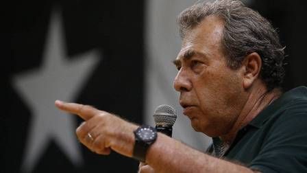 Montenegro veta Luxemburgo no Botafogo e afirma: “Clube está falido”