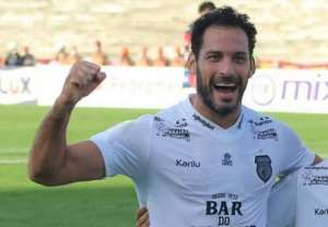 Frontini, aquele mesmo, é dispensado de time da Série C, que se reforça