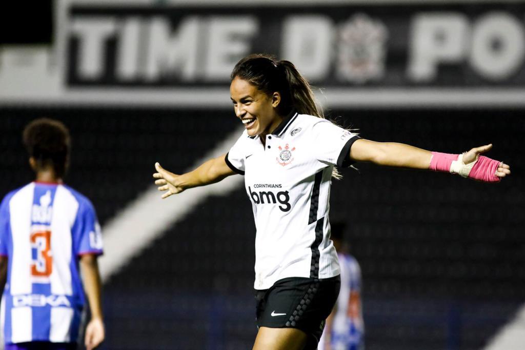 PAULISTA FEMININO: Com 6 de Gabi Nunes, Corinthians goleia e avança às quartas