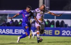 Líder contra lanterna na Série D. (Foto: Leonardo Lima)