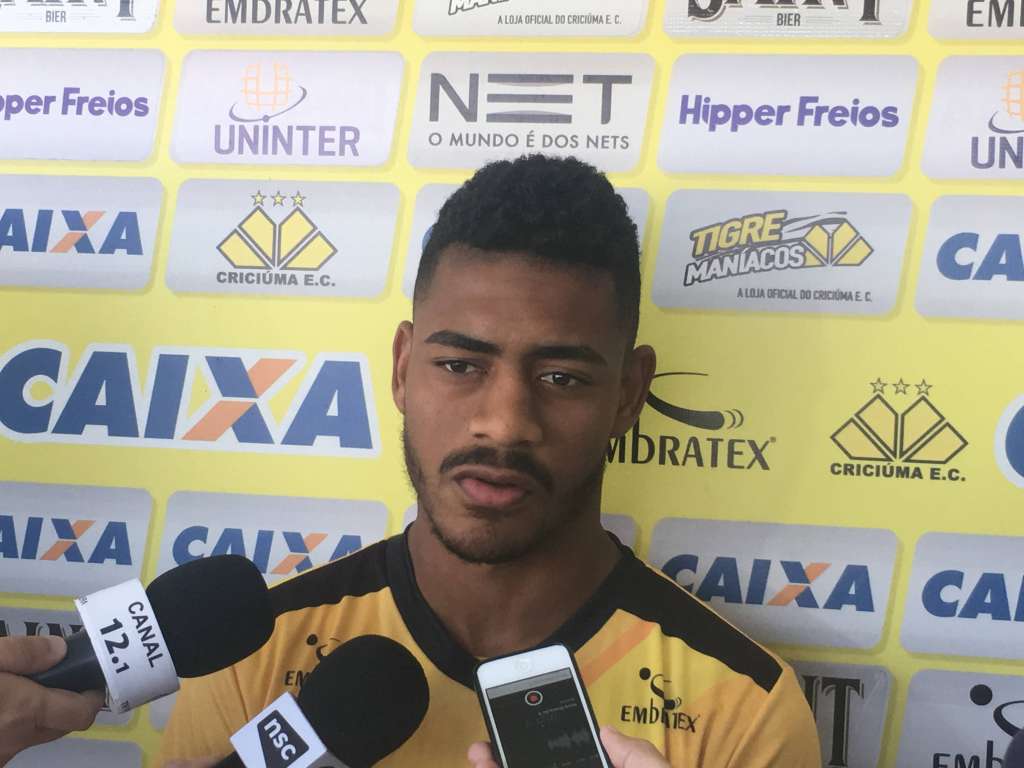 Série C: Meia do Criciúma entende cobrança da torcida, mas defende elenco após empate 2 0002050502196 img