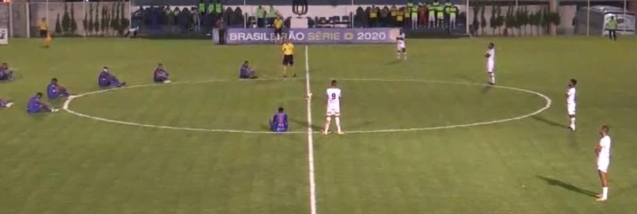 Protesto paulista antes do jogo. (Foto: Reprodução)