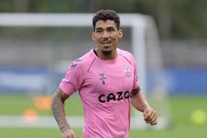 Allan é convocado para a vaga de Fabinho na seleção; Neymar pode ser cortado