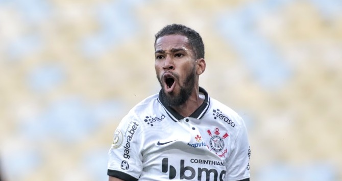 Everaldo evita lamentar derrota do Corinthians: ‘Confronto ainda está em aberto’