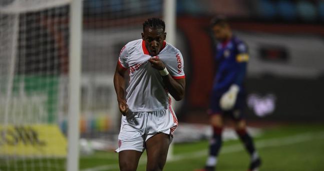 Moisés foi um dos destaques do Inter