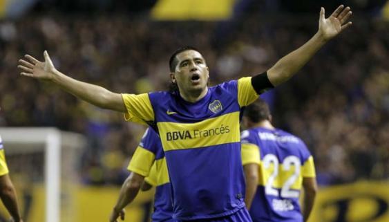 Clube da Libertadores sonha com Riquelme em campo contra brasileiros