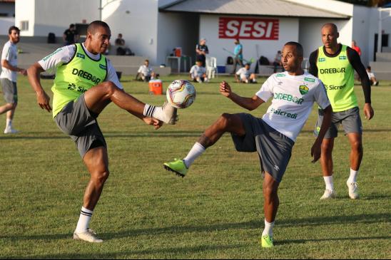 Série B: Com desfalques, mas embalado, Cuiabá se prepara para receber o CRB