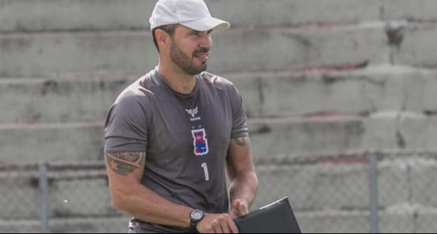 Suspense no Paraná que visa o G4. (Foto: Rui Santos / Paraná)