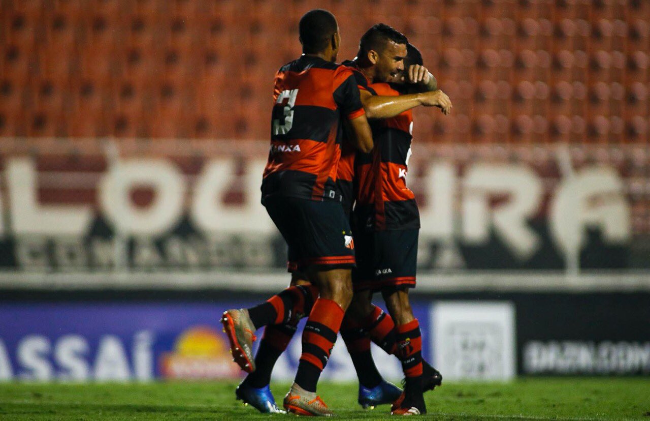 Ituano-SP 3 x 1 Brusque-SC – Galo acaba com série invicta do Quadricolor e entra no G4