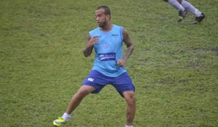 Série D: Meia com passagem pela Europa assina com o América-RN