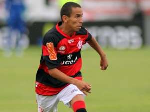 Antigo xodó da torcida do Flamengo, atacante ex-Bahia deixa clube da Série C