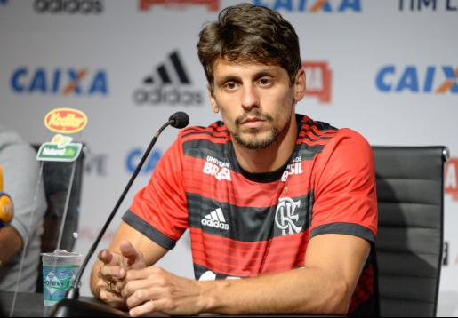 Com lesão na panturrilha direita, zagueiro desfalca Flamengo e Seleção Brasileira