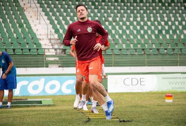 Série B: Meia do Guarani diz que Juventude é favorito no jogo de domingo