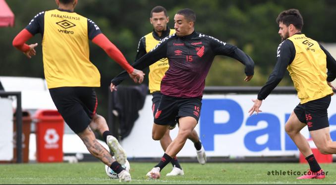 Athletico-PR vai até Recife tentar reencontrar o caminho das vitórias