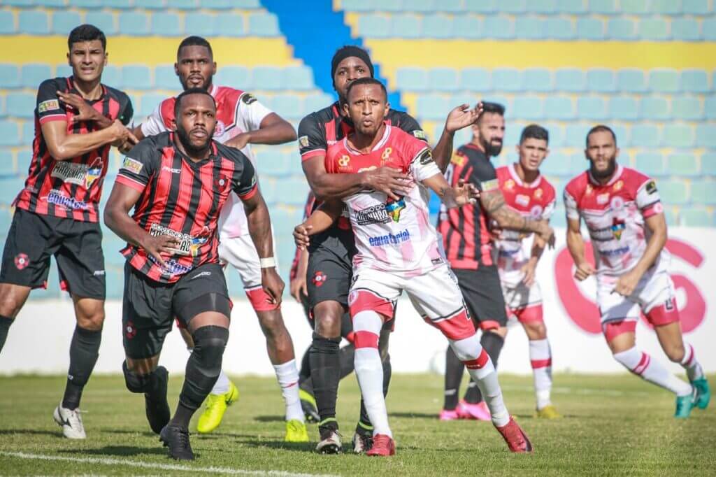 Moto Club levou a melhor sobre o Juventude (Foto: Ronald Felipe)