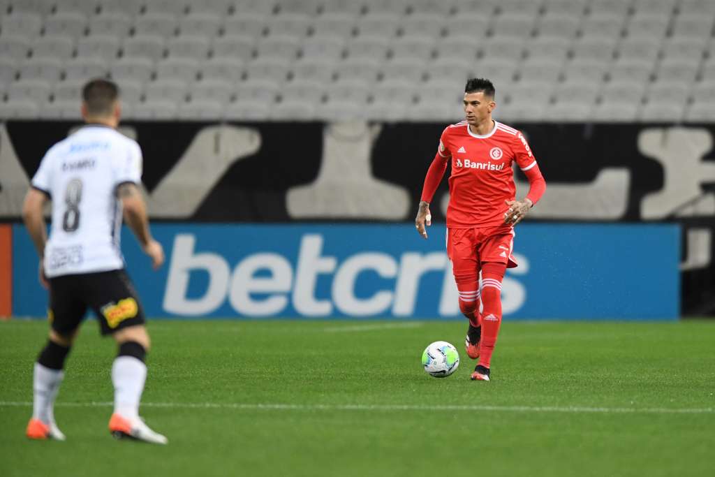 Corinthians 1 x 0 Internacional - Coringão bate líder com belo gol de cria do Guarani 3 0002050502915 img