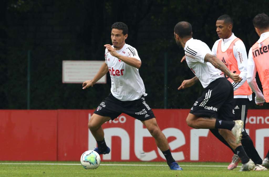 São Paulo ‘testa’ sistema defensivo diante do Fla para jogo decisivo com o Lanús