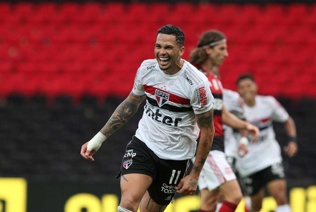 São Paulo derrota o Flamengo