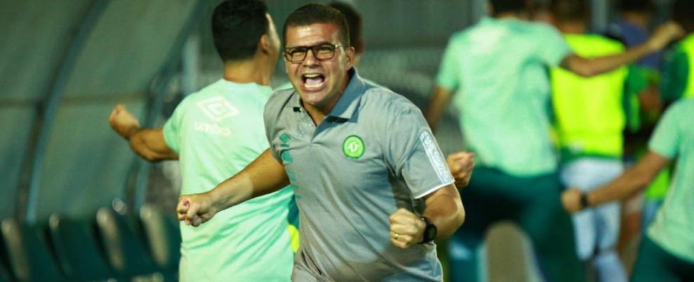 Louzer fala em evolução mesmo após terceira melhor campanha da história