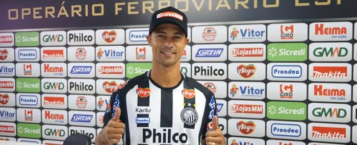 Ricardo Bueno, aquele mesmo, é anunciado como reforço de clube da Série B