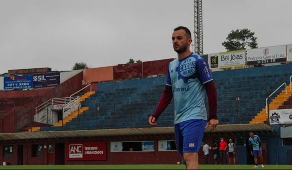 Série D: Volante comemora boa fase do Caxias e quer acesso com o clube gaúcho