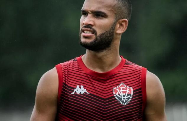 Série B: Vitória confirma lesão de volante que intensifica tratamento